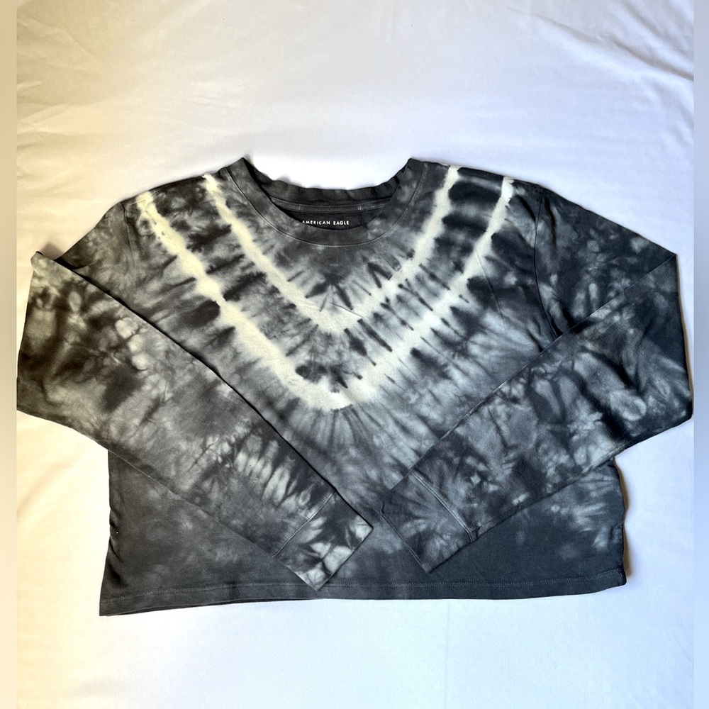 Tie dye long sleeved cropped tee